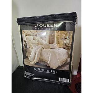 J. QUEEN New York Waterfall Valance, IVORY, 49" X 33", NEW IN PACKAGE